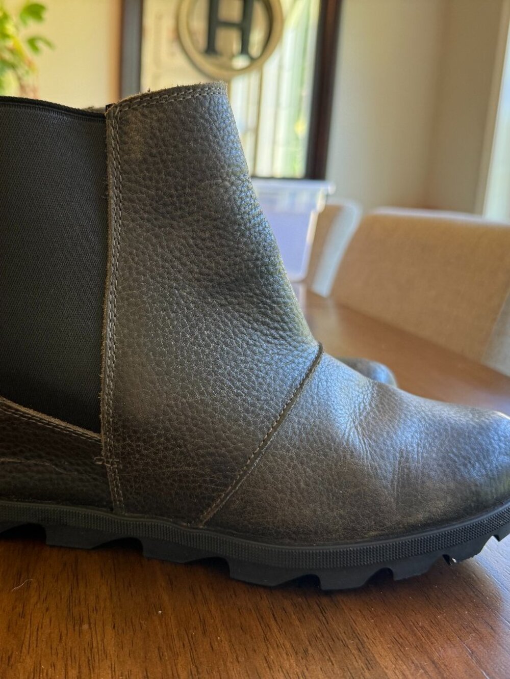 Joan of Arctic Wedge II Chelsea Boots Womens 11 Leather Waterproof Gray
